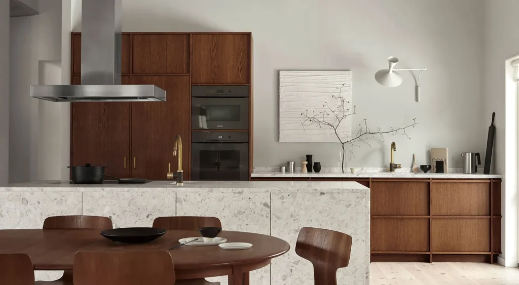 Warm Natural Colors in Kitchens
